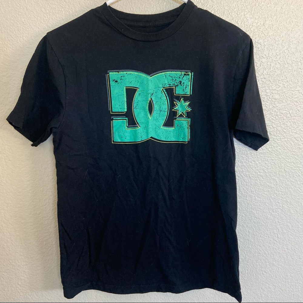 DC short sleeve shirt